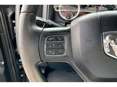 Used 2018 RAM 1500 Express w/ Express Value Package AWD/4WD image 18