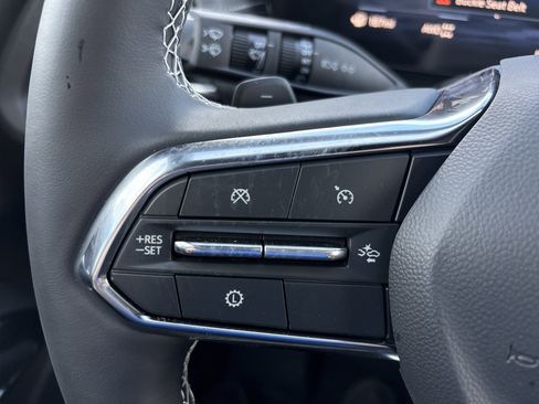 New 2026 Chevrolet Traverse LT w/ LPO, Floor Liner Package image 16