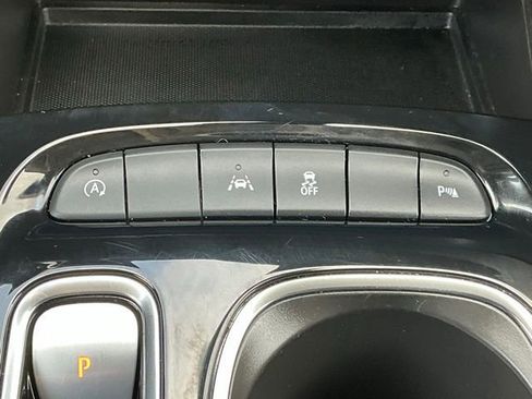 Used 2022 Buick Envision Preferred FWD image 15