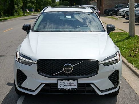 New 2026 Volvo XC60 T8 Plus w/ Climate Package AWD/4WD image 5
