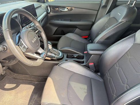 Used 2023 Kia Forte GT-Line w/ GT-Line Technology Package image 5