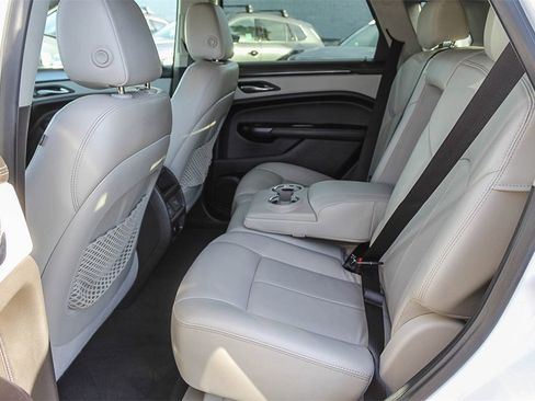 Used 2015 Cadillac SRX FWD image 18