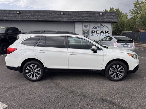 Used 2017 Subaru Outback 2.5i Limited AWD/4WD image 8