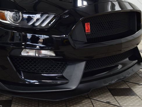 Used 2017 Ford Mustang Shelby GT350R w/ GT350R Equipment Group 920A image 13