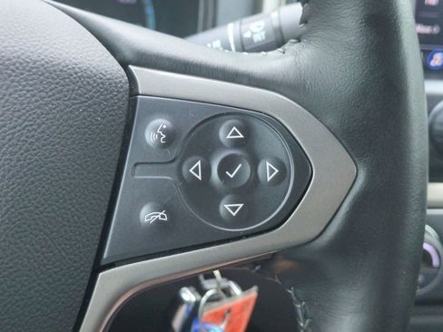 Used 2022 Chevrolet Colorado Z71 w/ Z71 Midnight Edition AWD/4WD image 19