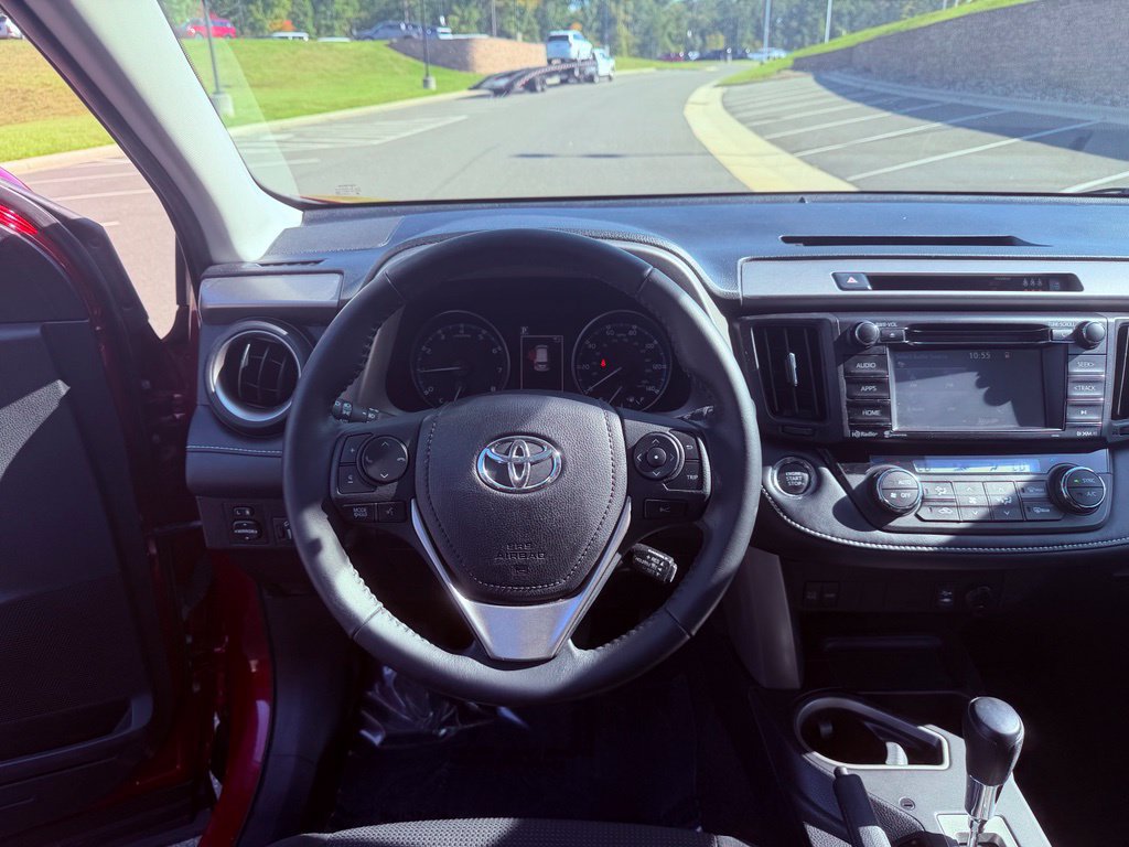 Used 2018 Toyota RAV4 XLE w/ Plus Extra Value Package AWD/4WD image 17