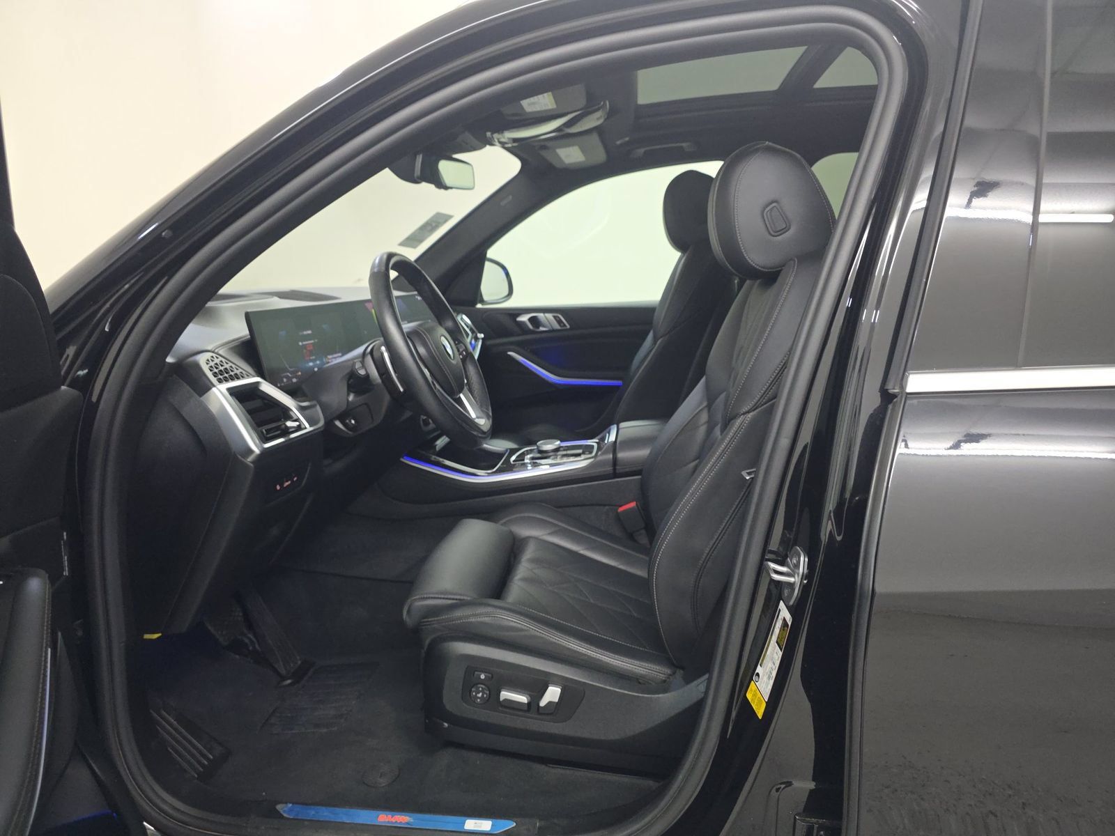 Used 2024 BMW X5 sDrive40i w/ Parking Assistance Package RWD image 10