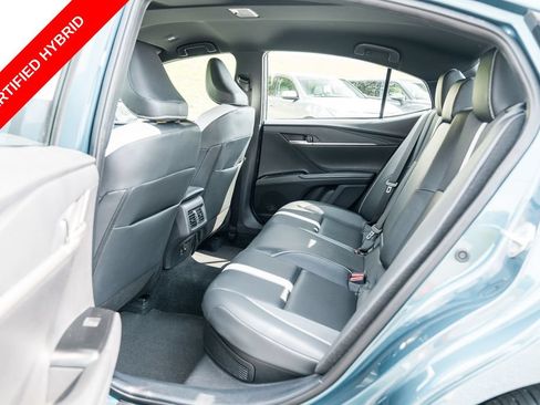 Used 2025 Toyota Camry SE FWD image 25