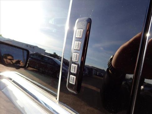 Used 2021 Ford F150 Limited image 13