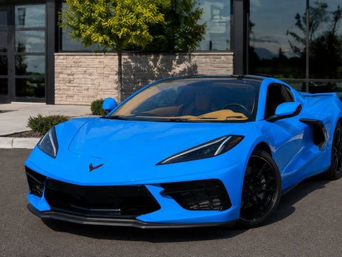 Used 2020 Chevrolet Corvette Stingray Premium Cpe w/ 3LT Preferred Equipment Group RWD image 7
