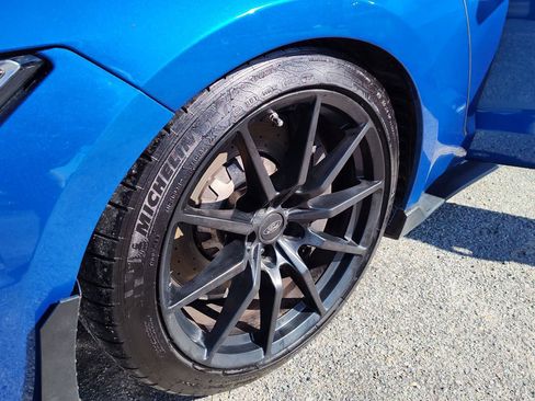 Used 2017 Ford Mustang Shelby GT350 w/ Electronics Package image 34