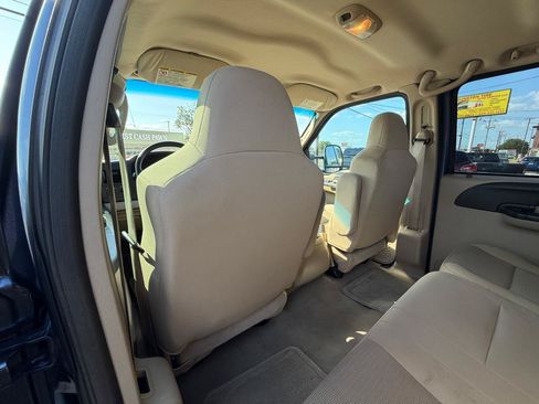 Used 2005 Ford F250 XL AWD/4WD image 13