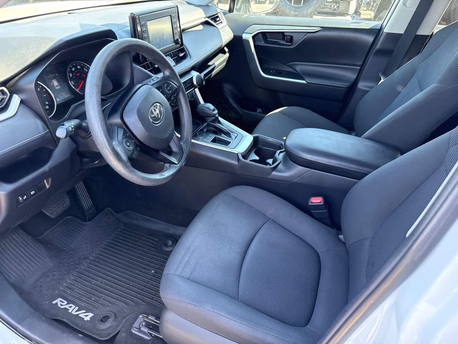 Used 2019 Toyota RAV4 LE w/ All Weather Liner Package FWD image 25