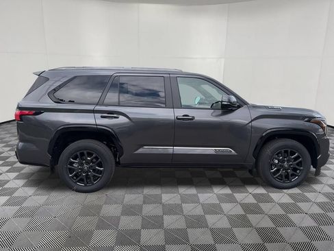 Used 2026 Toyota Sequoia Platinum AWD/4WD image 9