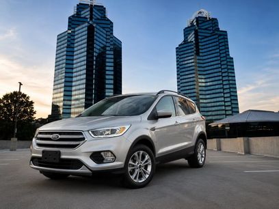 Used 2017 Ford Escape SE w/ Equipment Group 201A