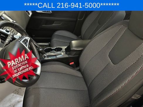 Used 2017 Chevrolet Equinox LT w/ Convenience Package image 9