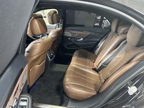 Used 2014 Mercedes-Benz S 550 Sedan image 28