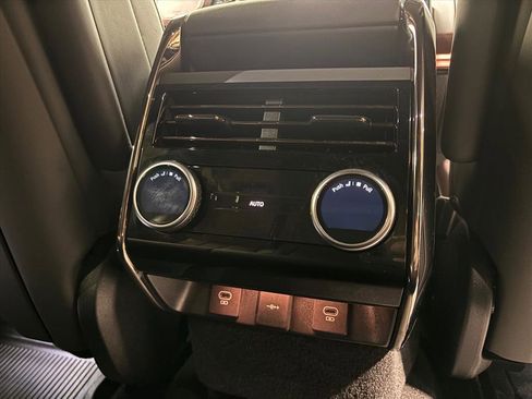 Used 2024 Land Rover Range Rover Sport Dynamic SE image 37