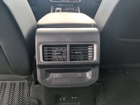 Used 2024 Volkswagen Atlas Cross Sport SEL R-Line AWD/4WD image 25