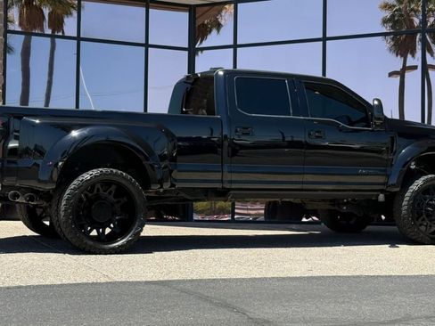 Used 2022 Ford F450 Platinum w/ FX4 Off-Road Package AWD/4WD image 13
