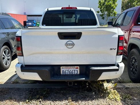 Certified 2023 Nissan Frontier SV w/ SV Premium Package RWD image 6
