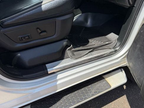 Used 2018 RAM 3500 Laramie Longhorn AWD/4WD image 32