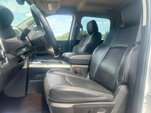 Used 2017 RAM 1500 Laramie w/ Convenience Group AWD/4WD image 11