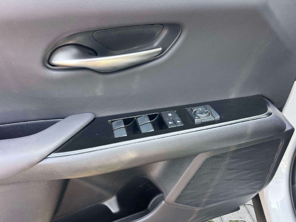 Used 2024 Lexus UX 250h F Sport AWD/4WD image 16