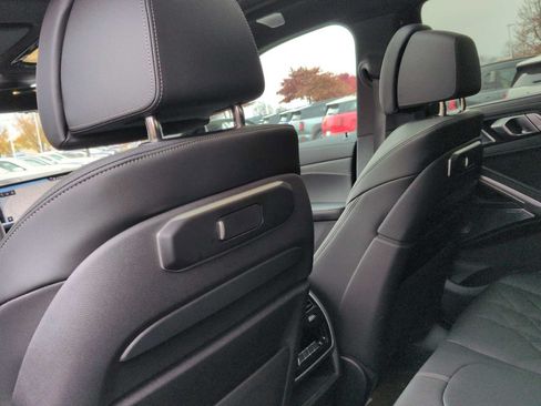 Used 2026 BMW X6 M60i AWD/4WD image 19