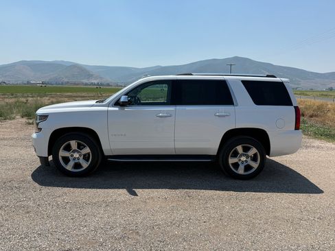Used 2019 Chevrolet Tahoe Premier AWD/4WD image 4