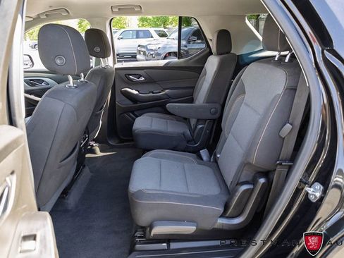 Used 2020 Chevrolet Traverse LT FWD image 35