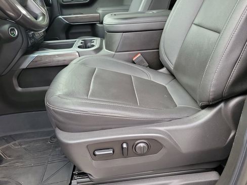 Certified 2021 Chevrolet Silverado 1500 LTZ w/ LTZ Convenience Package II AWD/4WD image 18