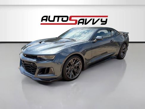 Used 2022 Chevrolet Camaro ZL1 RWD image 3