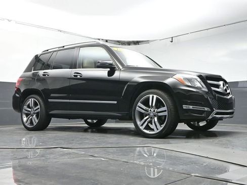 Used 2015 Mercedes-Benz GLK 350 2WD image 40