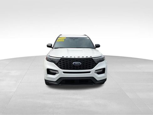 Used 2022 Ford Explorer ST-Line AWD/4WD image 4