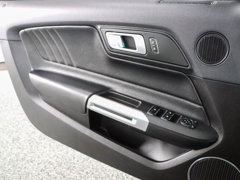 Used 2022 Ford Mustang Premium RWD image 18
