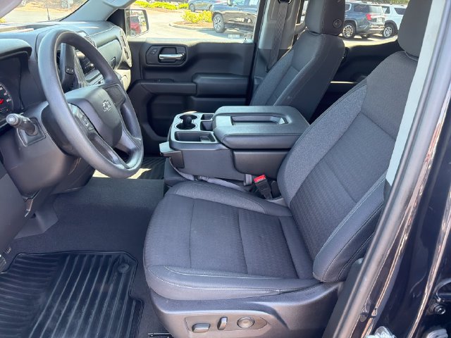Certified 2024 Chevrolet Silverado 1500 Custom Trail Boss w/ Turbomax Blackout Package AWD/4WD image 9
