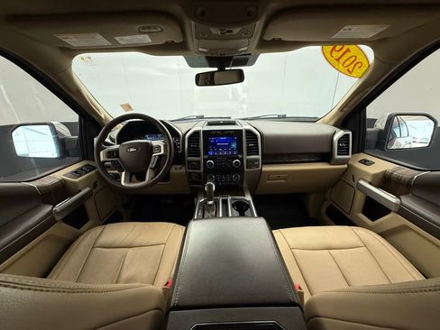 Used 2019 Ford F150 Lariat w/ Equipment Group 502A Luxury image 3