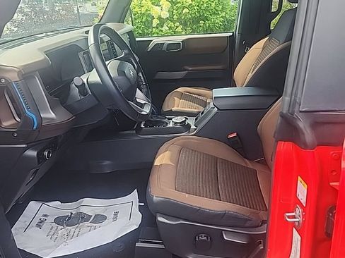 Used 2023 Ford Bronco Outer Banks AWD/4WD image 14