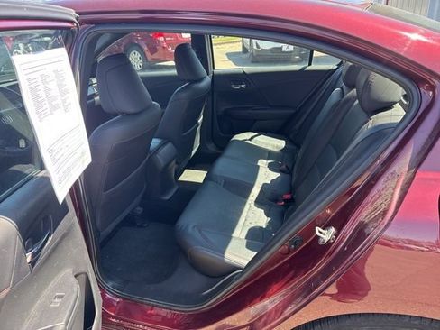 Used 2017 Honda Accord Sport Special Edition image 10