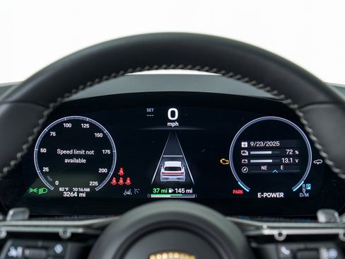 Certified 2024 Porsche Cayenne Turbo image 25