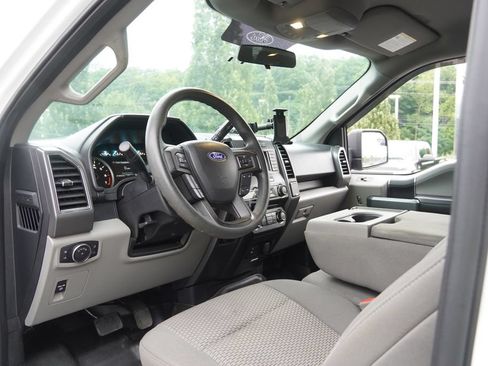 Used 2018 Ford F150 XLT w/ Trailer Tow Package AWD/4WD image 6