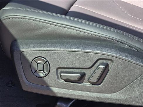 New 2025 Audi Q3 2.0T Premium image 15