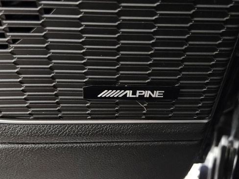 Used 2024 Jeep Grand Cherokee Limited w/ Trailer Tow Package image 19