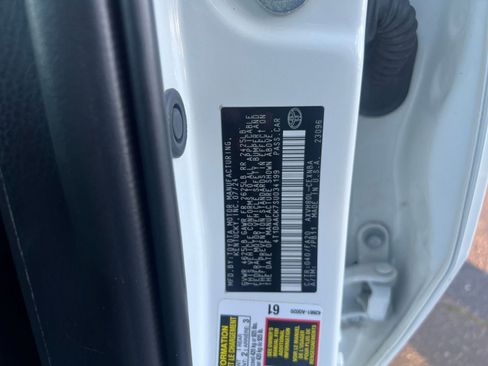 Used 2025 Toyota Camry LE image 29