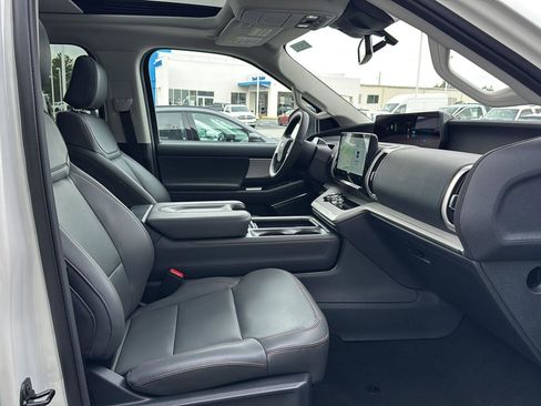 New 2025 Ford Expedition Max Active image 14