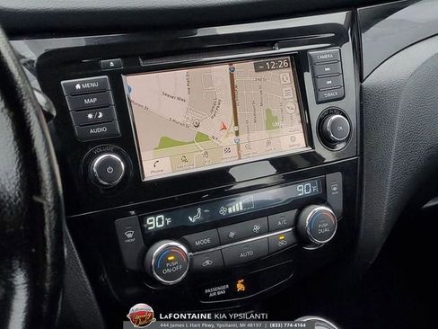 Used 2021 Nissan Rogue Sport SL w/ Premium Package image 23