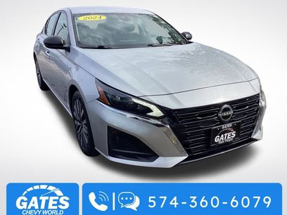 Used 2024 Nissan Altima 2.5 SV