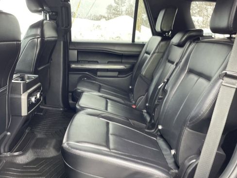 Used 2021 Ford Expedition XLT image 14