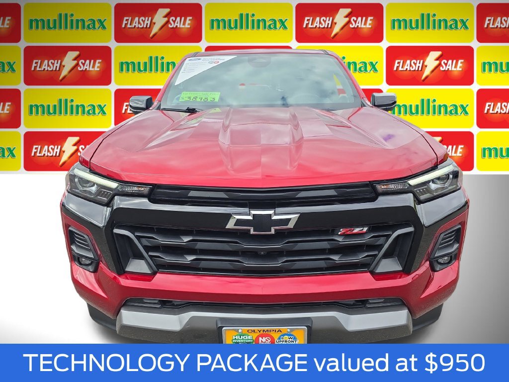 Used 2024 Chevrolet Colorado Z71 w/ Z71 Convenience Package 2 AWD/4WD image 16